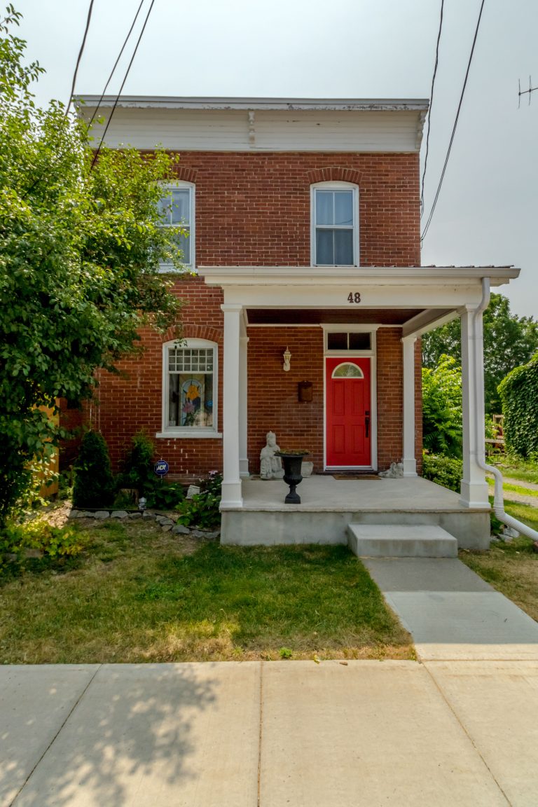 48 Dundas St W, Napanee SOLD MaryKathryn MacKenzie, Sales